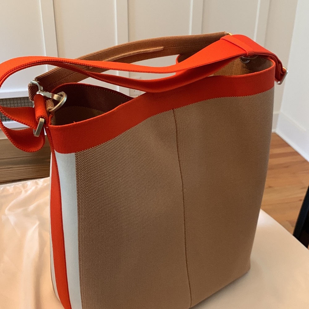Rothy’s carmel spice bucket bag